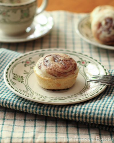 Jennie | The Messy Baker Blog | Nutella Swirl Donut Muffins