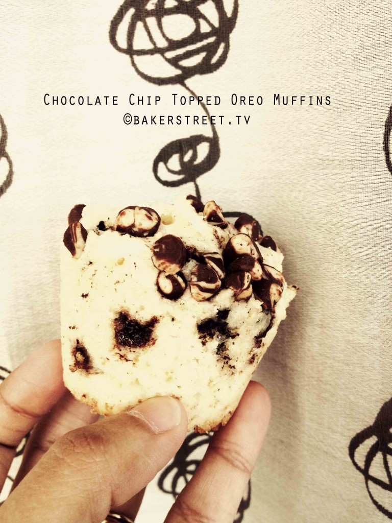 Chocolate Chop Topped Oreo Muffins1
